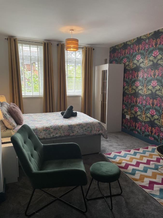 Luxury Studio Apartment Near Birmingham Citycentre Exterior foto
